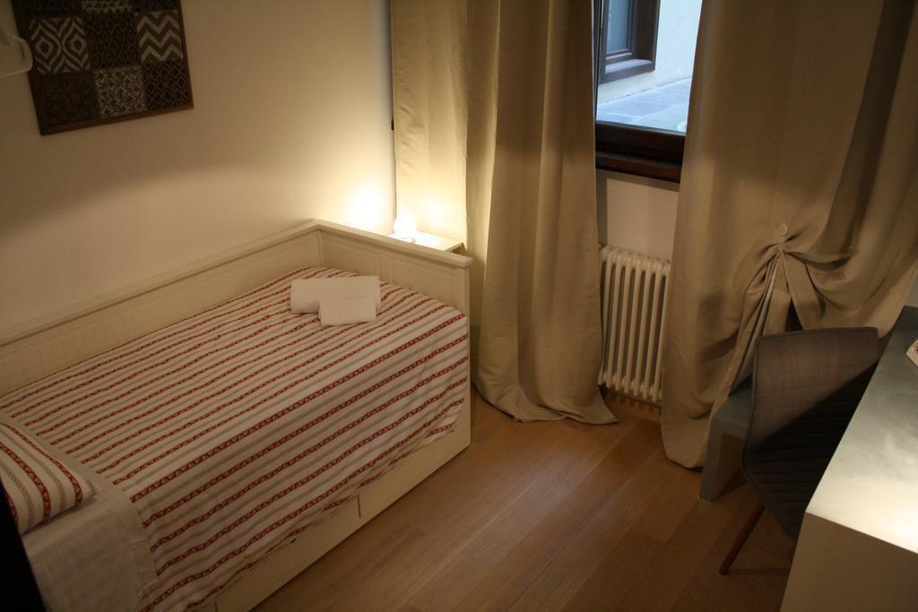 Casa Mia - No Reception Bed & Breakfast Trento Oda fotoğraf